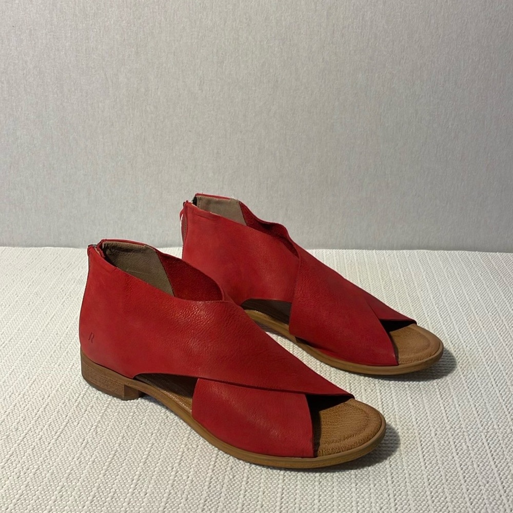 Roan sandals, size 7.5